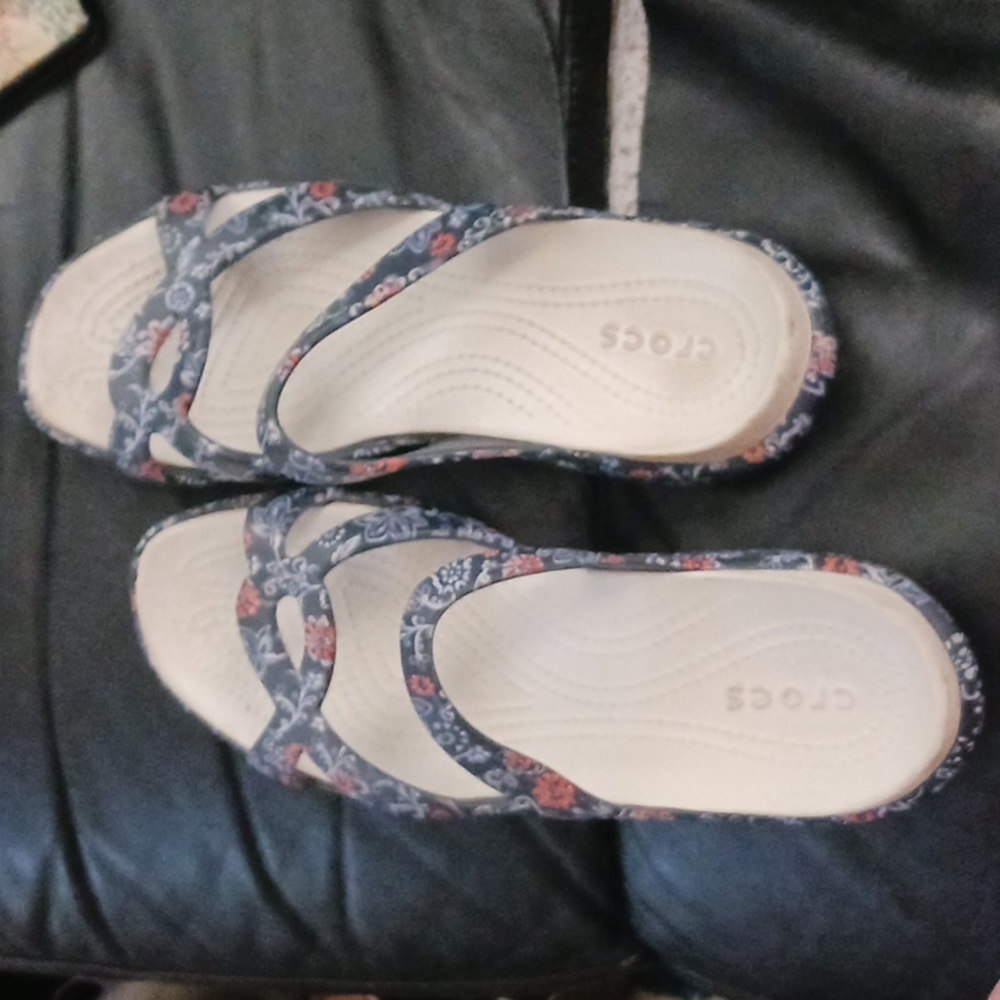 Floral crocs